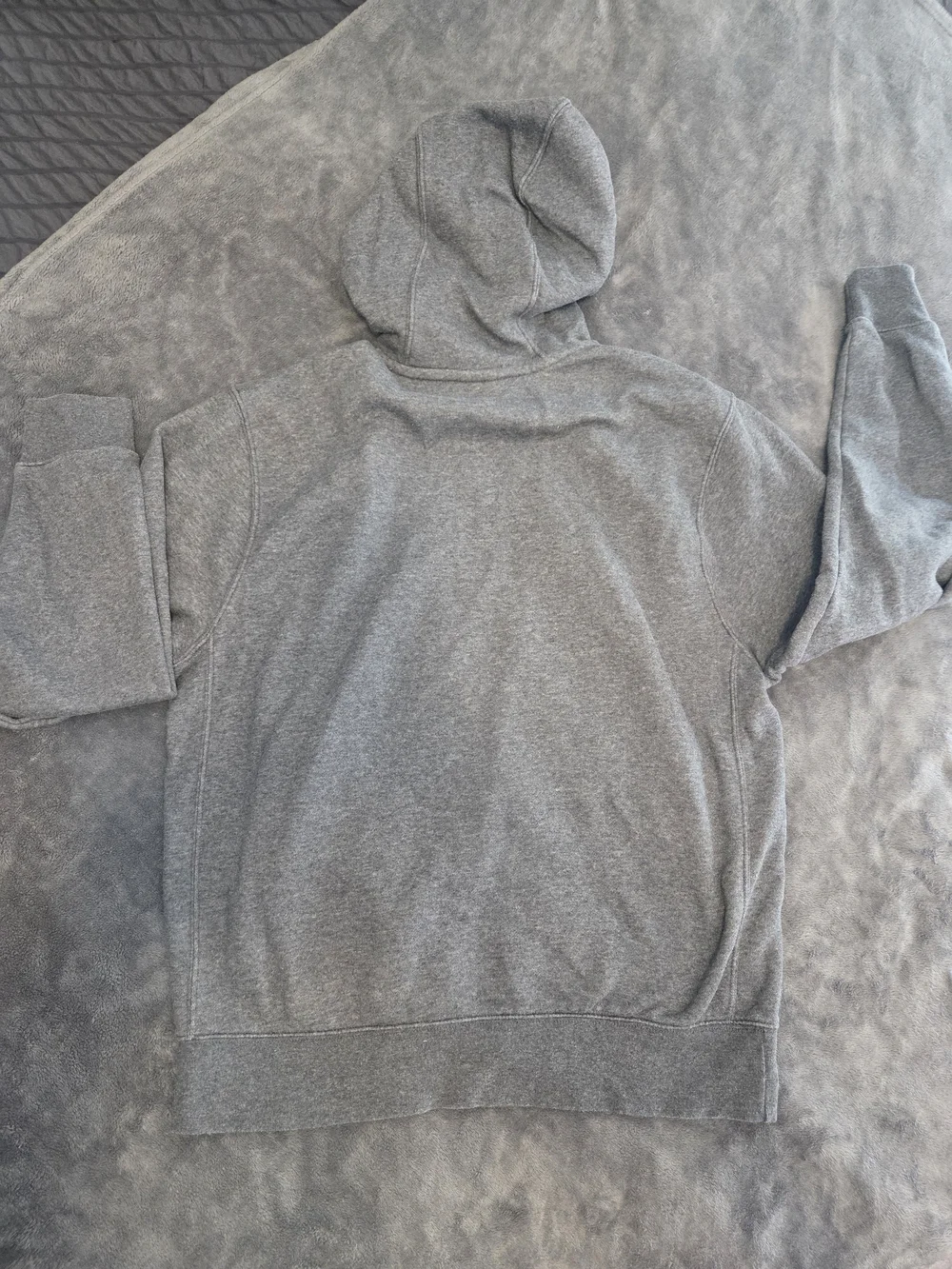 Nike Men's Gray Pullover Hoodie Sweatshirt